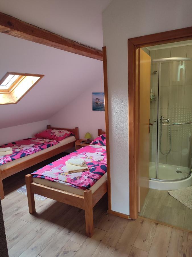 Guest House Josipovic โคเรนนิซา ภายนอก รูปภาพ